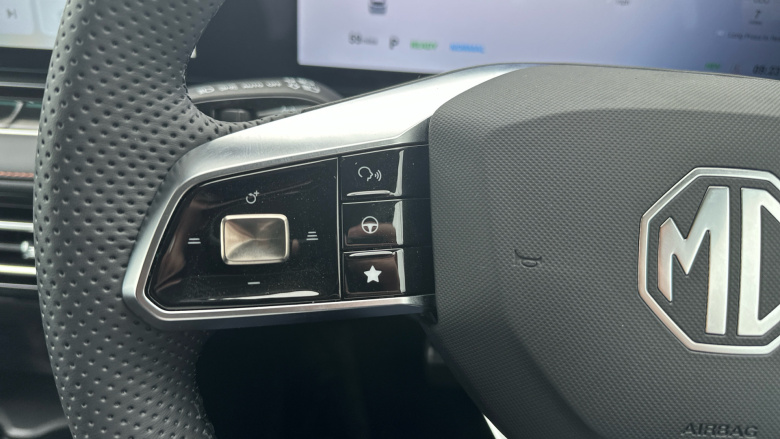 MG HS 1.5 T-GDI Hybrid+ SE 5dr Auto Hybrid Hatchback